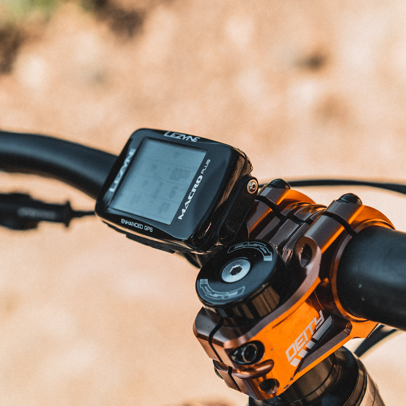 LEZYNE MACRO PLUS GPS COMPUTER