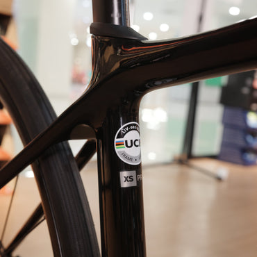 LIV LANGMA ADVANCED DISC CUSTOM ROAD BIKE