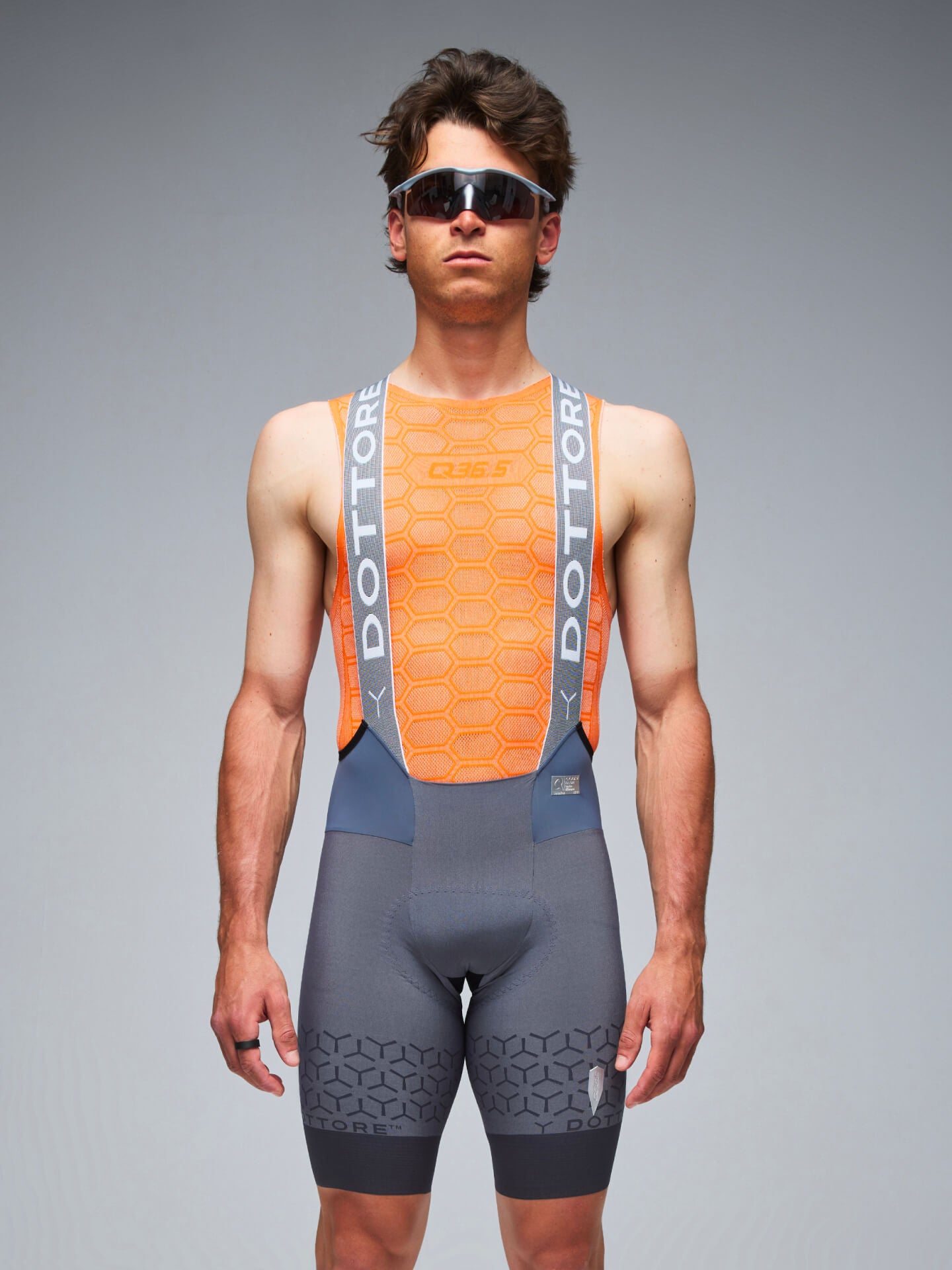 Q36.5 BASE LAYER 1 SLEEVELESS