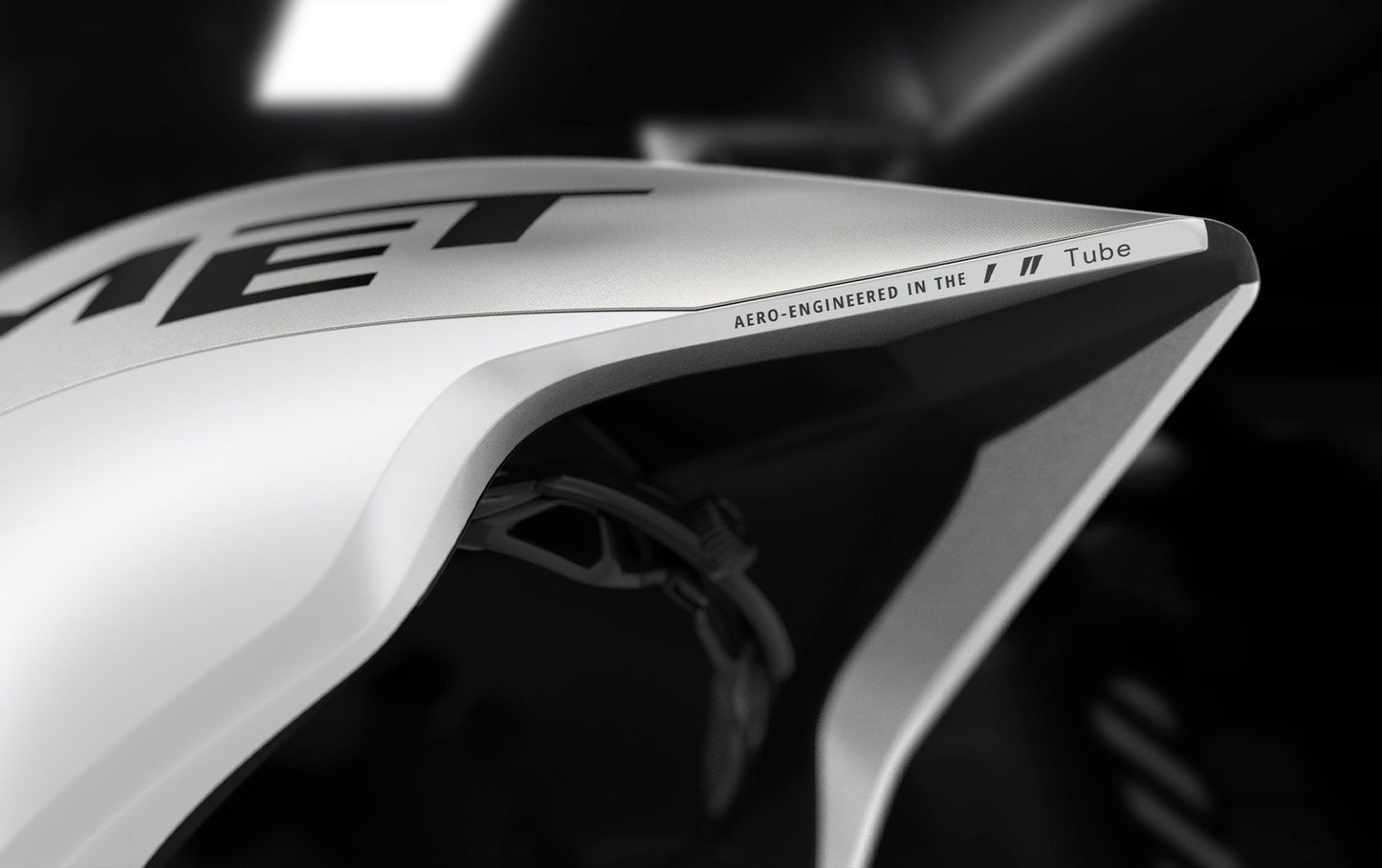 MET DRONE WIDE BODY II HELMET