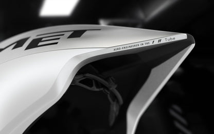 MET DRONE WIDE BODY II HELMET